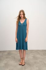Μονόχρωμο Αμάνικο Φόρεμα Vamp 16525 Lamoda.gr