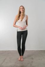 Vamp Γυναικεία Μπλούζα με φαρδιά Τιράντα Lamoda.gr