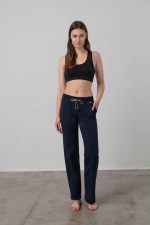Μονόχρωμο Παντελόνι Φούτερ Vamp 17256 Lamoda.gr