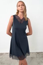 Vamp Νυχτικό Πολυτελείας με Δαντέλα 18182 Lamoda.gr