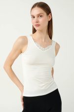 Vamp Γυναικείο Φανελάκι με Φαρδιά Τιράντα Micromodal 21800 Lamoda.gr
