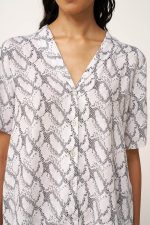 Γυναικεία Κουμπωτή Πυτζάμα Snake Print Vamp 24126